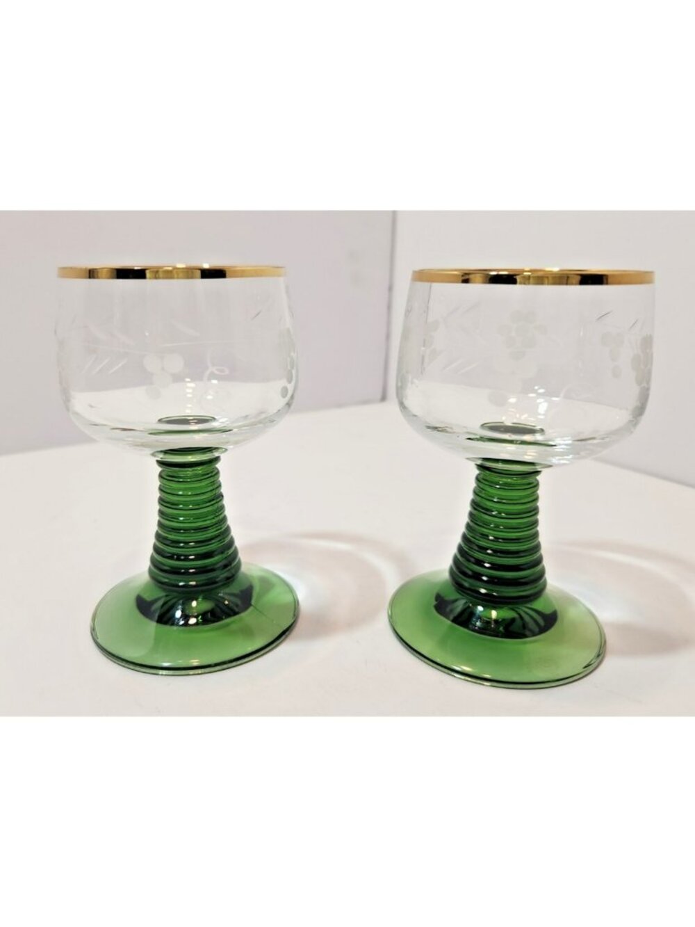 Vtg 1970s German Roemer Etched Grape Gold Rim Green Beehive Glasses Set Of 2